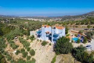 Blue Villa 1 - With Private Pool Hotel in Crete