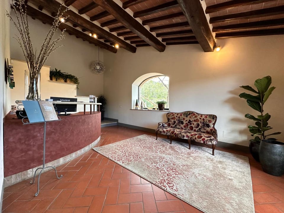 Borgo Le Noci Chianti Retreat & Pool Hotel in Radda in Chianti