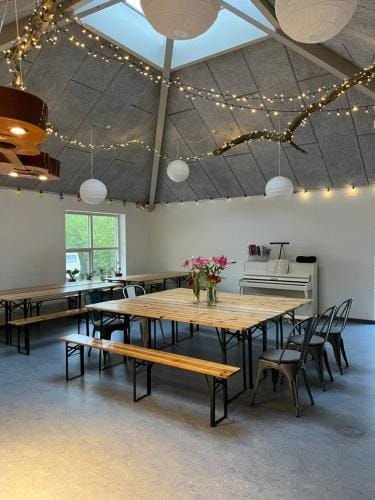 Room 12 - Hawkraft Kulturhotel Hotel in Vestervig