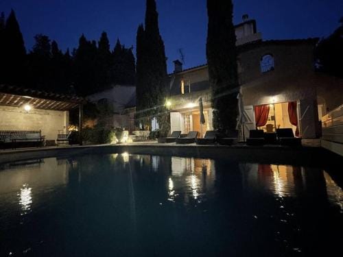 Le clos de la tour cassis piscine chauffee Hotel in Cassis