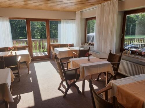 Pension-Gastehaus Waldhof Hotel in Winterberg