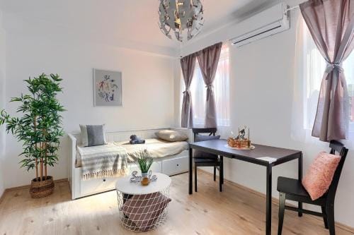 Monte Zaro Hostel in Pula