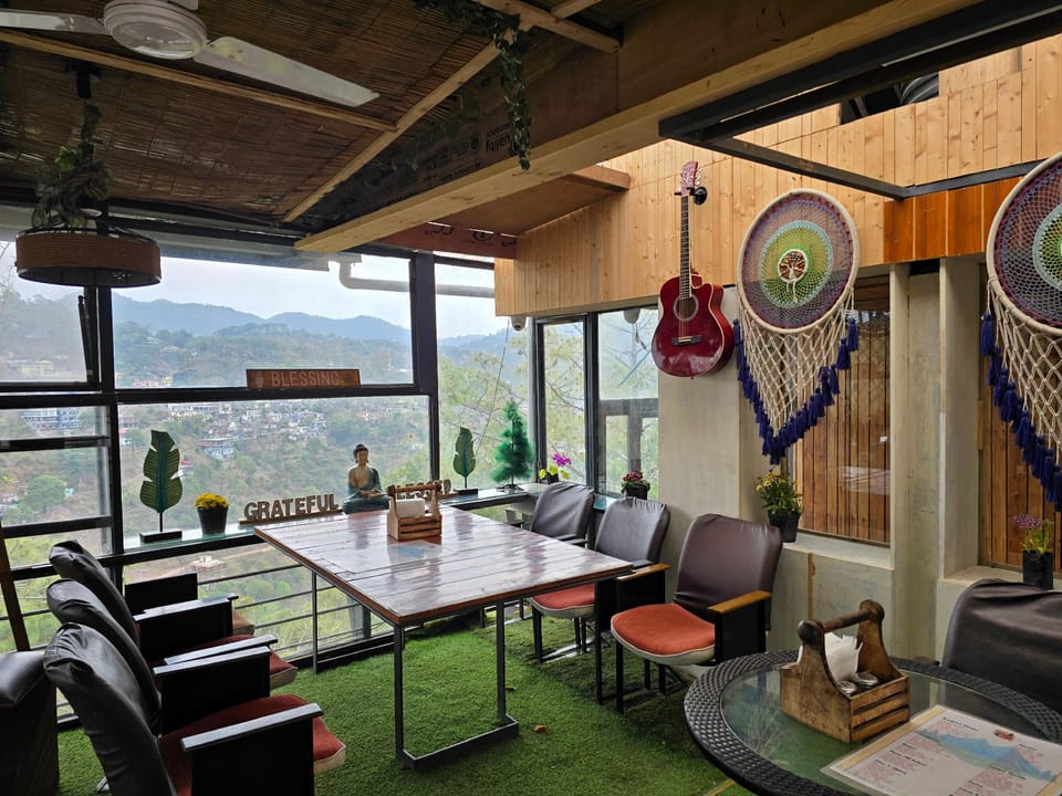 Hotel Sunrise Cottage  Resort in Himachal Pradesh