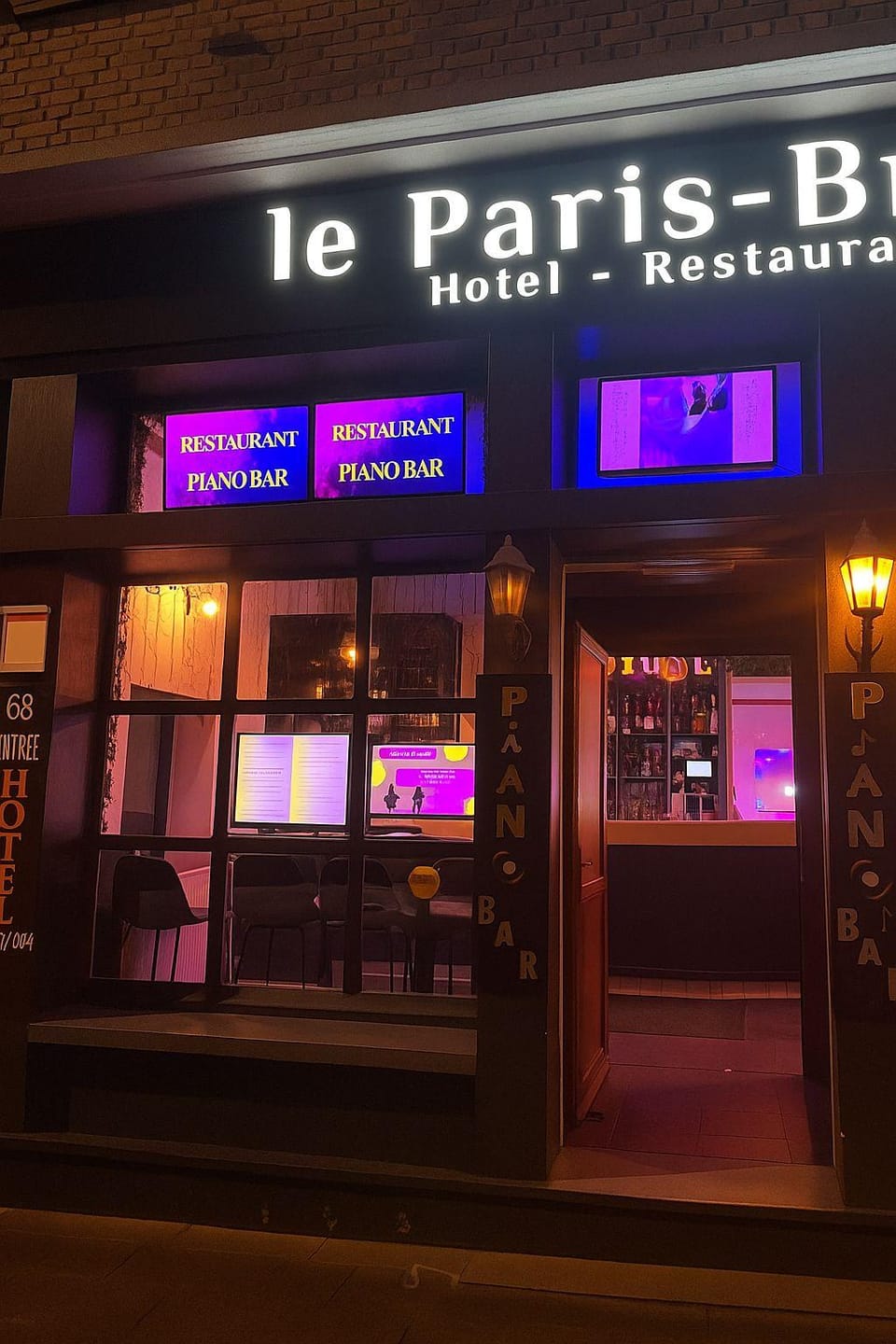 Le paris brest Hotel in Lens