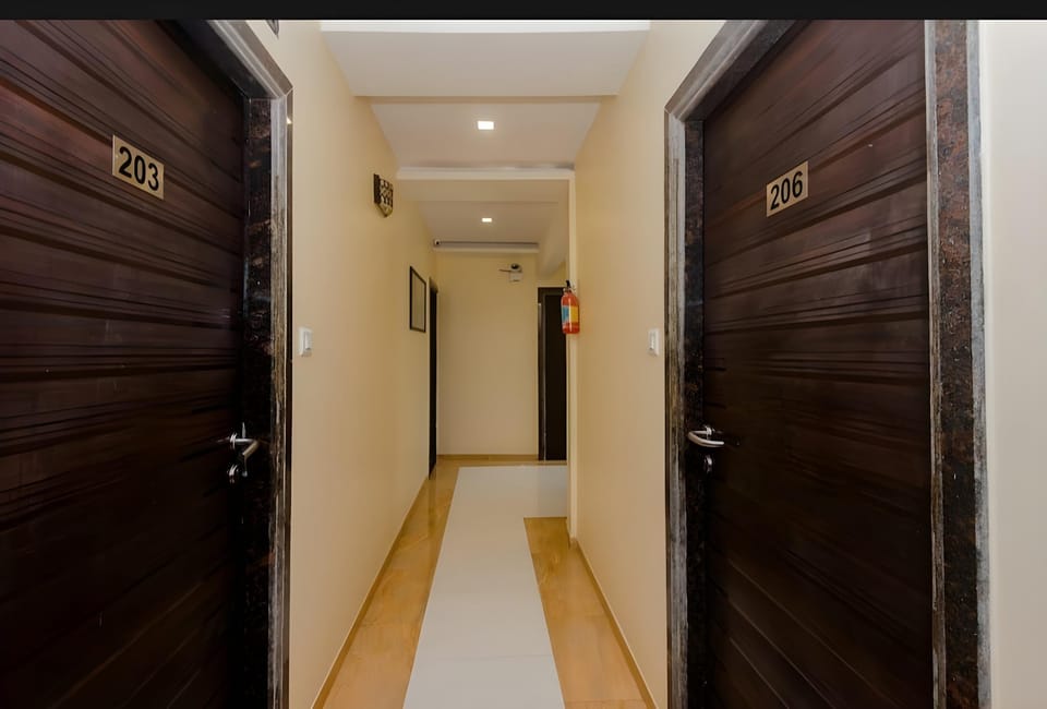 Hotel Venture Grand Hotel in Mumbai
