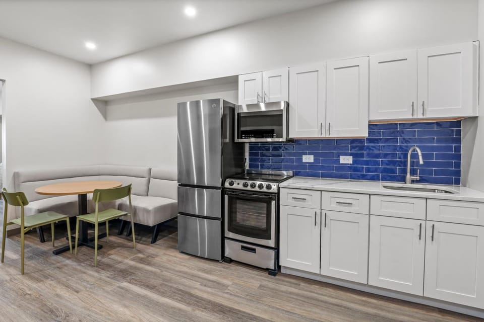 Seaport Suites Hotel in Wildwood
