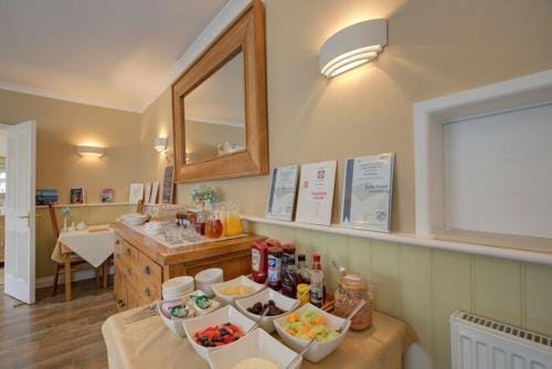 Fair Winds Guest House Hotel in Brixham