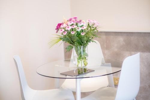 Newly Build Utopia City Penthouse 7-Minutes from Rotterdam CS app3 Hotel in Rotterdam