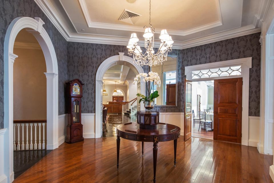 The Tidewater Inn Hotel in Easton