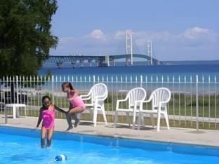 Riviera Motel Motel in Mackinaw City