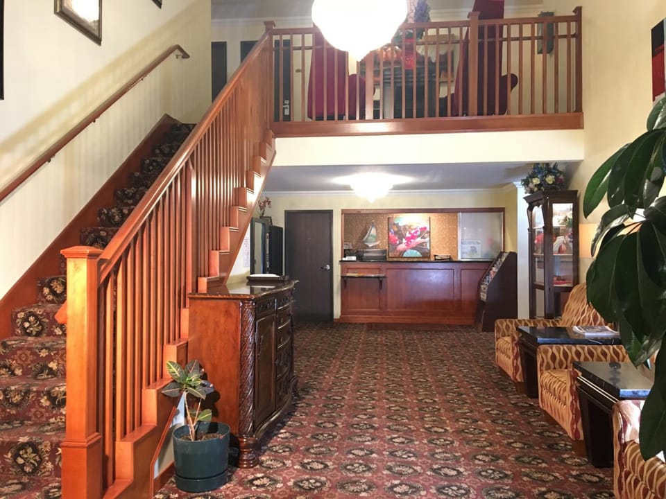 Acorn Motor Inn Motel in Oak Harbor