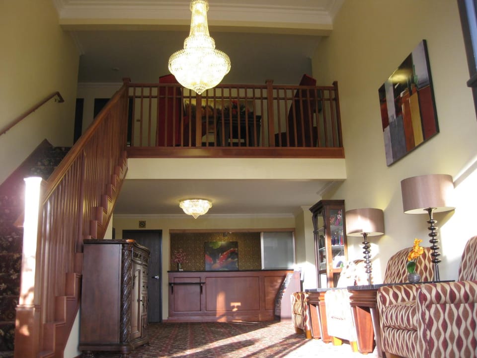 Acorn Motor Inn Motel in Oak Harbor