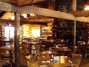 Great Smokies Inn - Cherokee Hotel in Cherokee