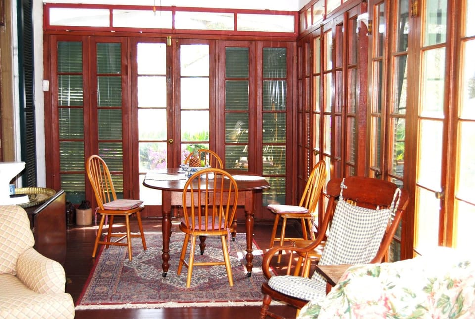 Glenfield Plantation Historic Antebellum Bed and Breakfast Hotel in Natchez