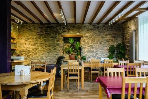Manorbier House - Lundy North Room Hotel in Wales