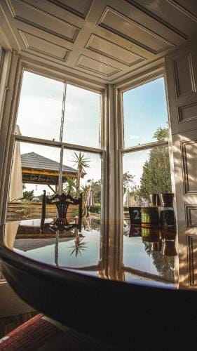 Manorbier House - Caldey Island Room Hotel in Wales