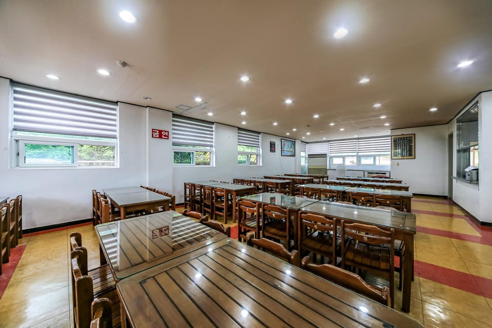 Uljin Baekam Taebaek Hot Spring Motel in South Korea