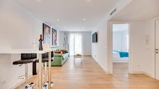 Chic Urban Corner Hotel in Estepona