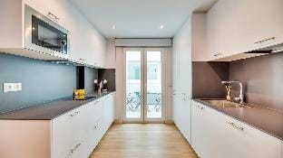 Chic Urban Corner Hotel in Estepona