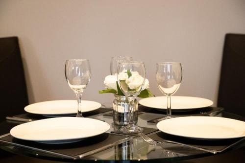 Velvet 2-bedroom apartment, Conduit Lane, Hoddesdon Hotel in East Hertfordshire District