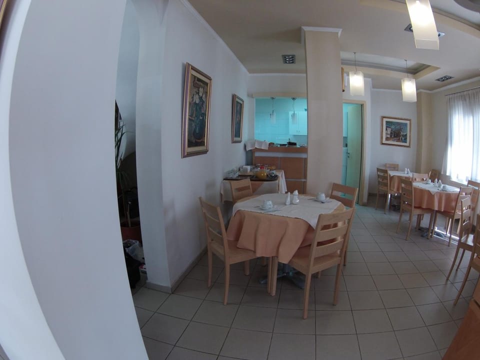 Hotel Orestion - Bike and motorcycle friendly hotel Hotel in North Macedonia
