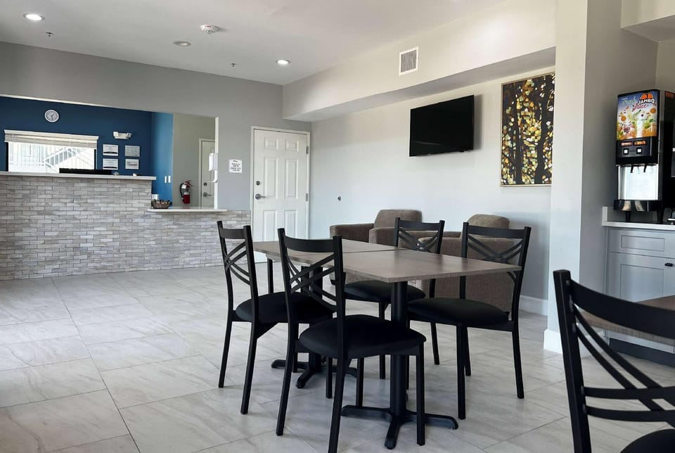 Baymont by Wyndham Freeport Texas Hotel in Freeport