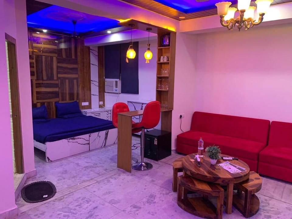 Hotel The Leaf Residency  Hotel in Delhi