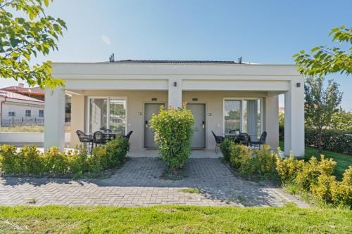 Bianco Mare Studios-Apartments Hotel in Halkidiki