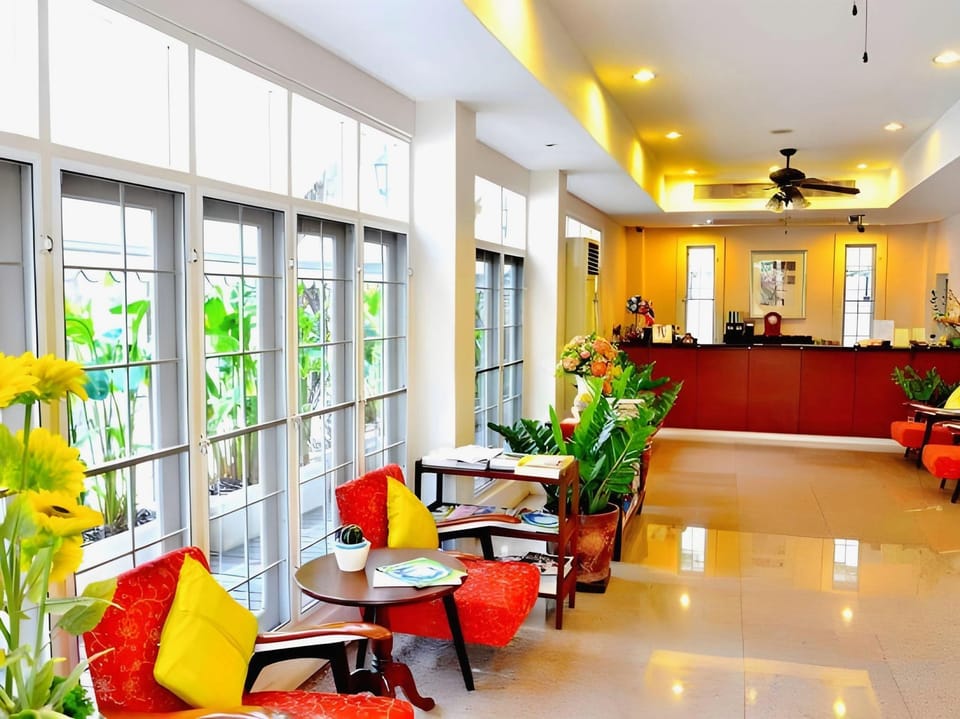 The Sunrise Residence Apartment hotel in Bangkok