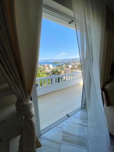 Vila Mare Mateo Hotel in Ksamil