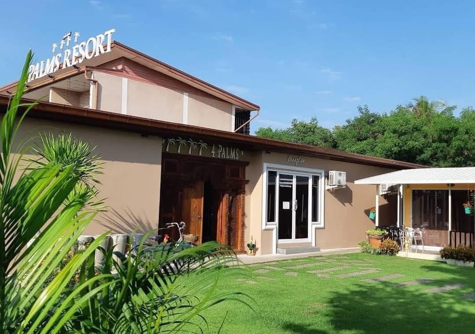4 Palms Resort Bang Saray Hotel in Chon Buri Changwat