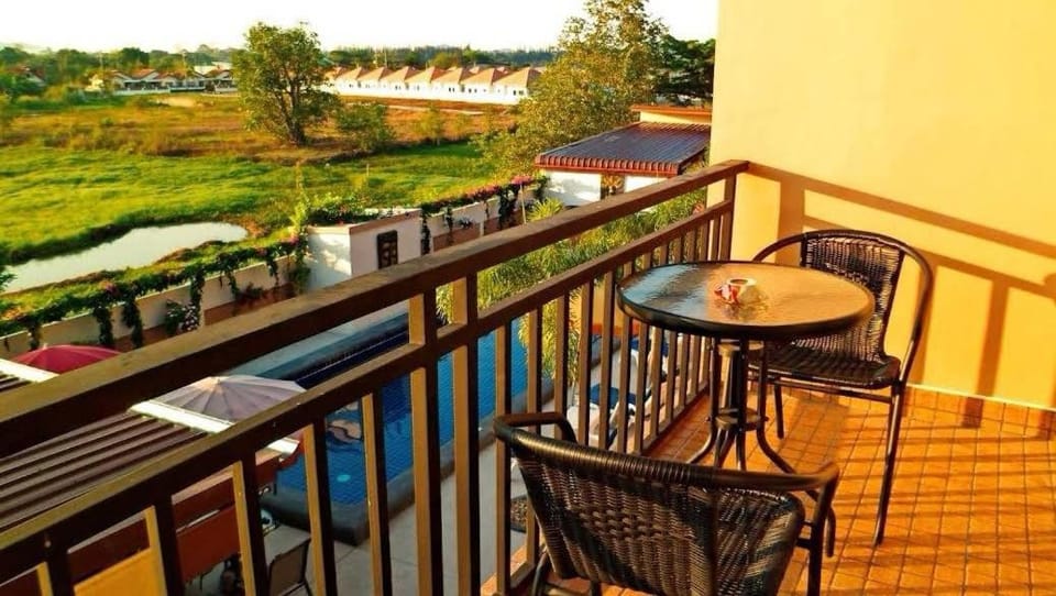 4 Palms Resort Bang Saray Hotel in Chon Buri Changwat