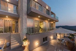 Villa Galatia I Free*heated pool, ideal for groups Hotel in Crete