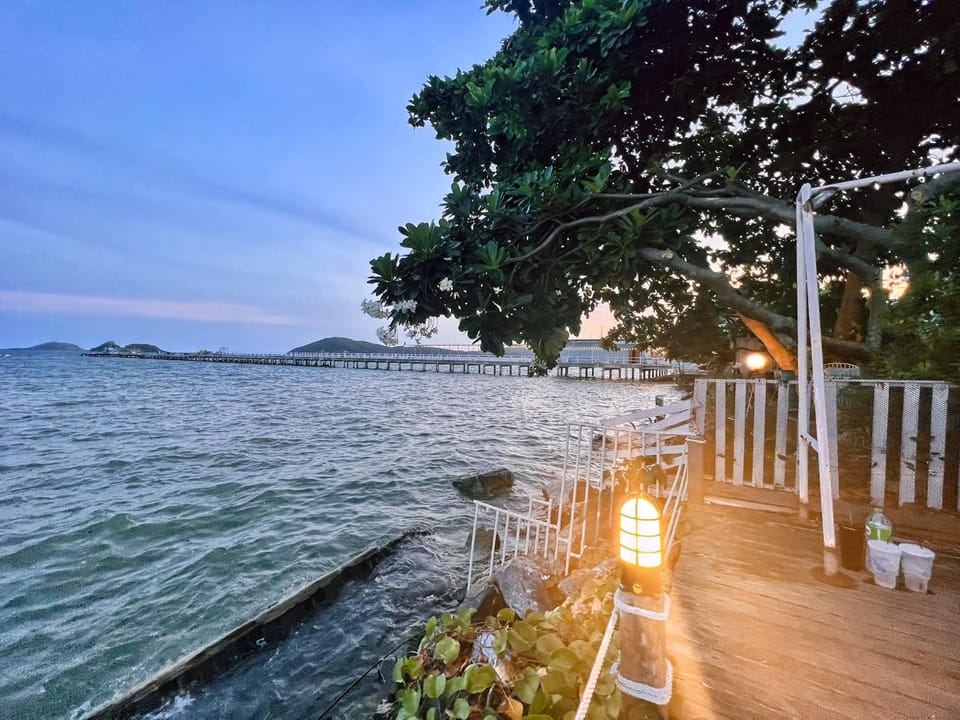Baan Sattahip by the sea Hotel in Chon Buri Changwat