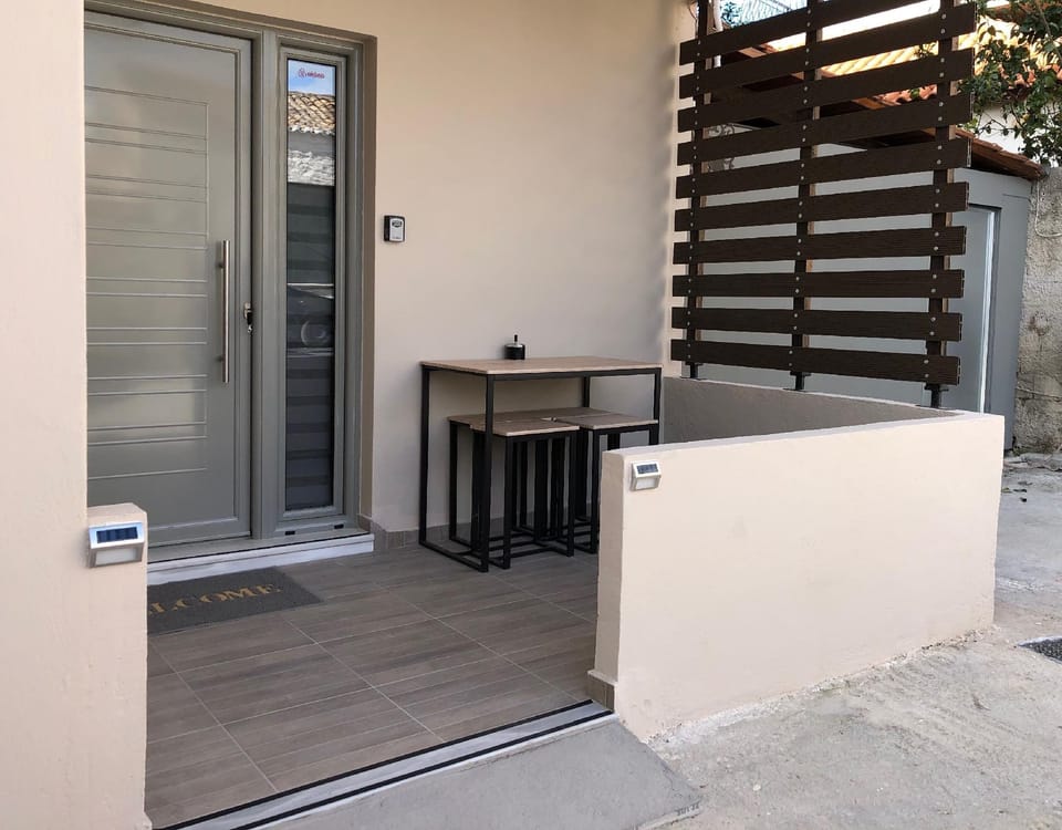 Lemon Tree Suites Near ATH Airport Hotel in Decentralized Administration of Attica