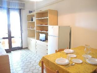 Renewed Two-Bedroom Apartment in Bibione n087 - By Beahost Rental Hotel in Bibione