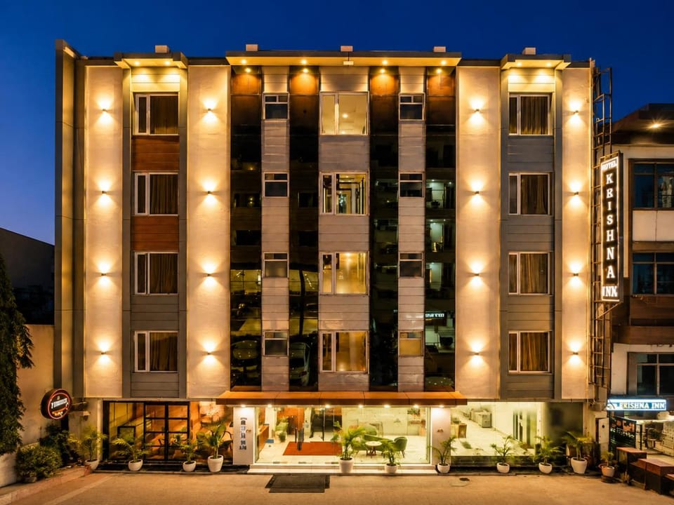 Hotel Krishna Deluxe Hotel in New Delhi