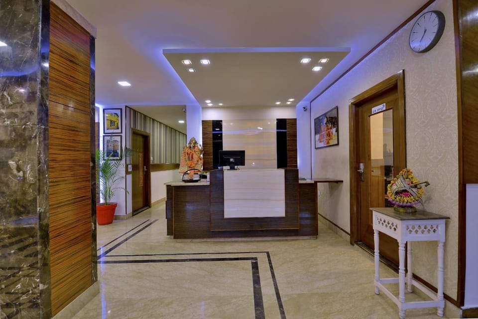 Hotel Mayur by RoomsInc Hotel in India