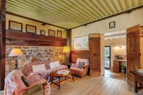 Agriturismo Molinuzzo Farm House Hotel in Castellina in Chianti