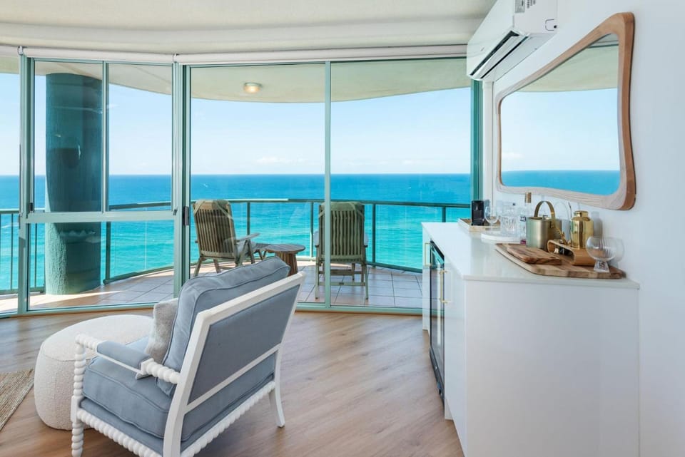 The Waterford on Main Beach Apartment hotel in Surfers Paradise