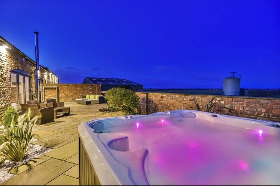 Immaculate 4-bed Cottage in Lincoln Hotel in West Lindsey District