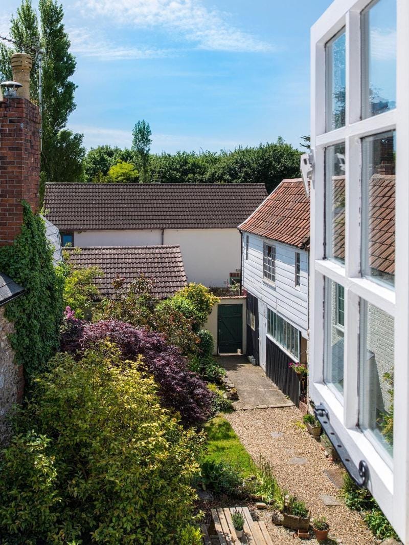Ammonite Lodge Guest House Hotel in East Devon District