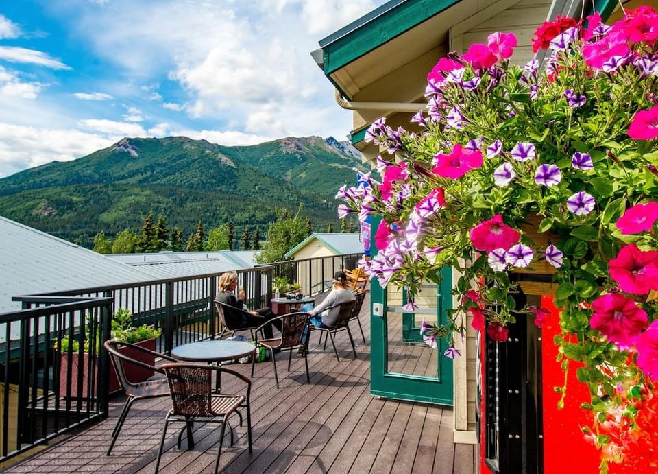 Denali Bluffs Hotel Hotel in McKinley Park