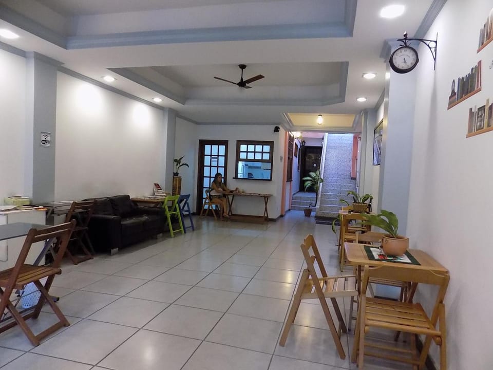 Shared lounge/TV area