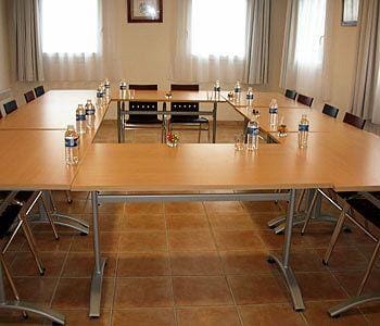 Enzo Hotels Chartres Mainvilliers by Kyriad Direct Hotel in Normandy