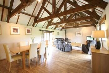 Polean Farm Cottages Hotel in England