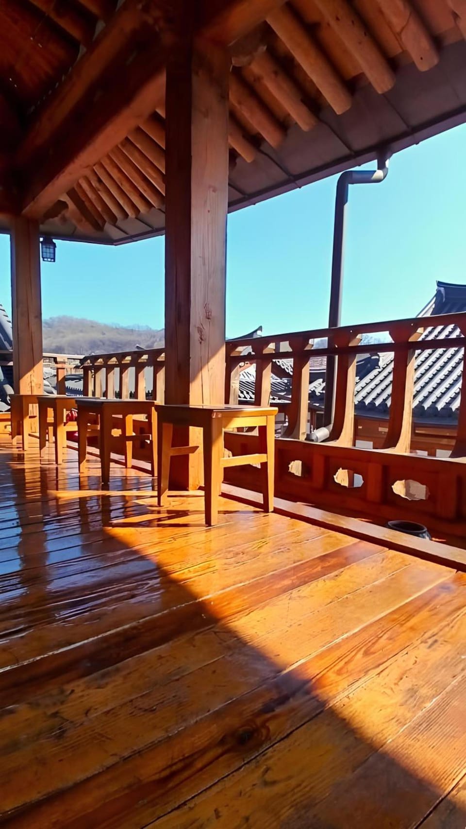 Hanok Hanji Gguljam Hostel in South Korea