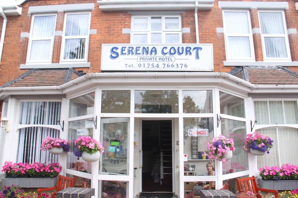 Serena Court Hotel Hotel in Skegness