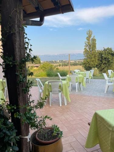 Bevagna VILLA DEL COLLE CAMERA MERLOT Hotel in Umbria