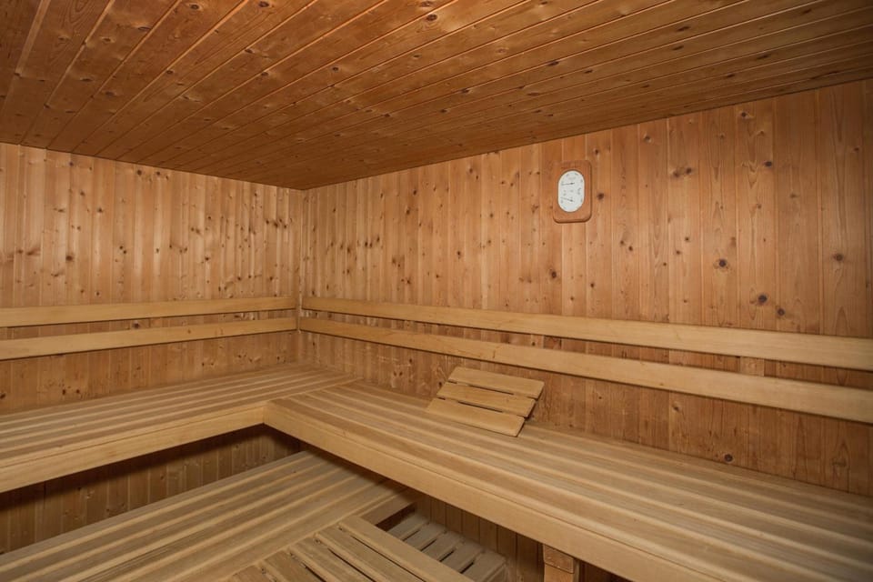 Berghaus Nagens Hostel in Canton of Grisons